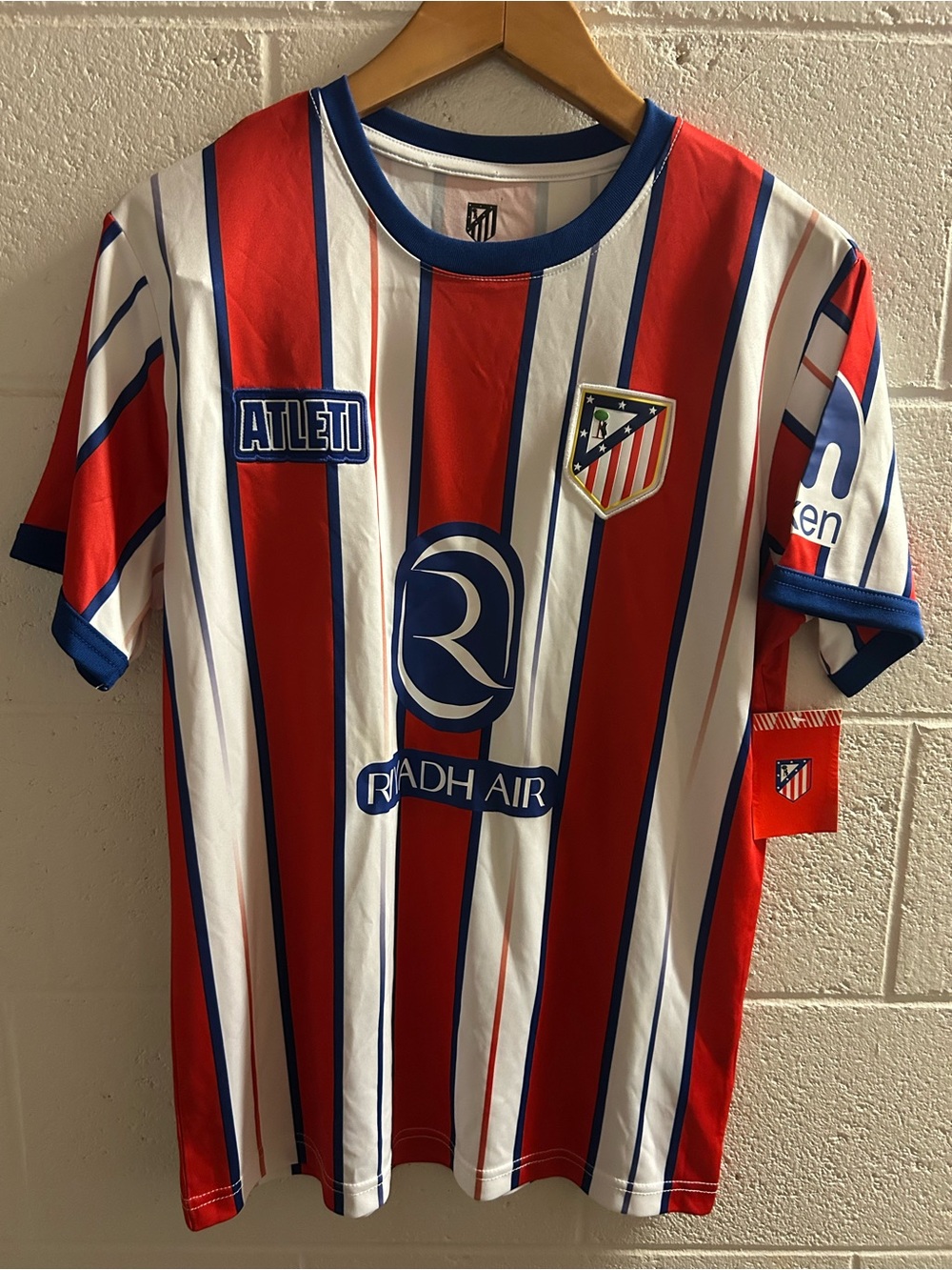 Atletico Madrid home jersey for the 2025/2026 season